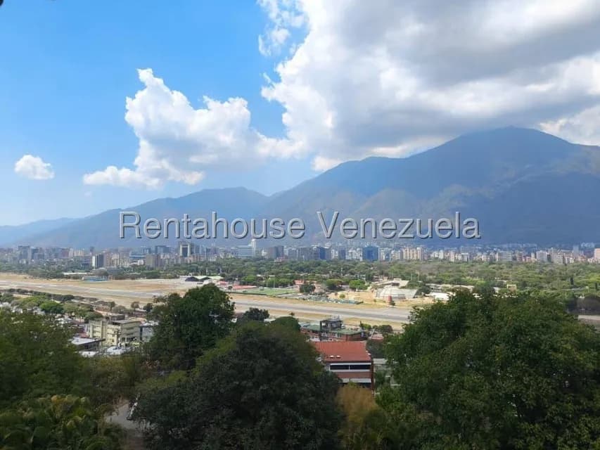 Apartamento (1 Nivel) en Venta en Lomas de Chuao, Distrito Metropolitano