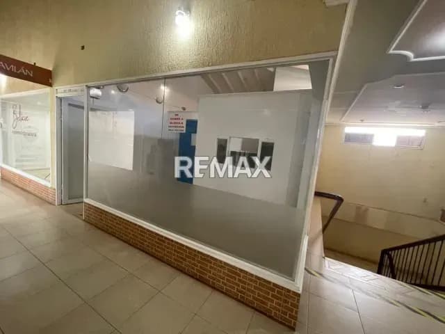LOCAL COMERCIAL EN VENTA, C.C. VIRGEN DEL VALLE SECTOR TIPURO MATURIN
