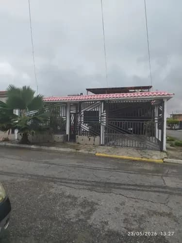 Venta Casa En La Urb. El Saman Guacara Edo. Carabobo Z40-06