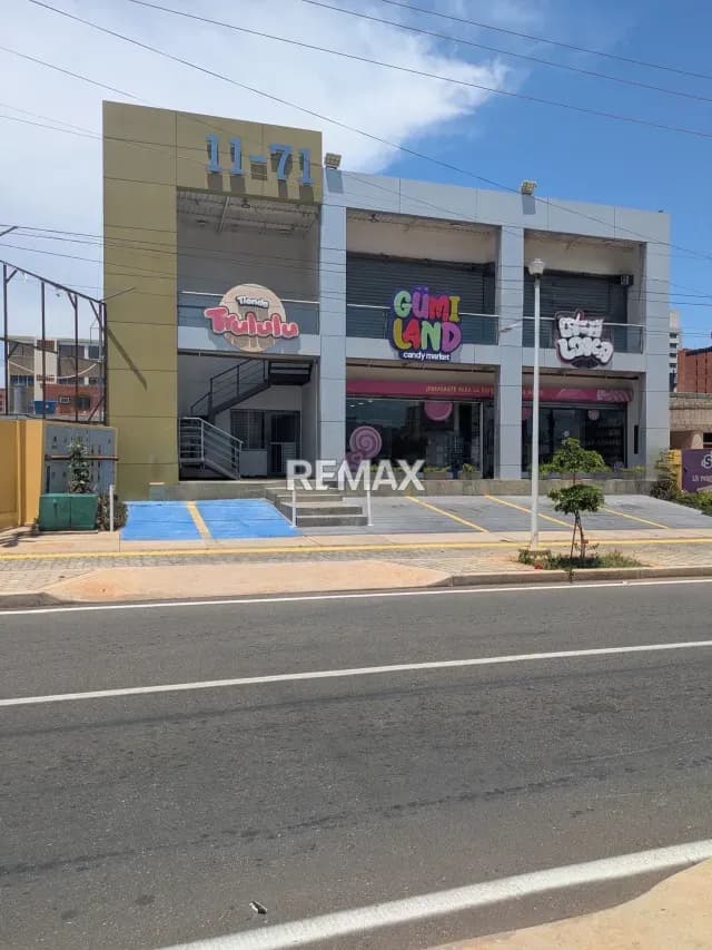 Venta Centro Comercial ZONA11