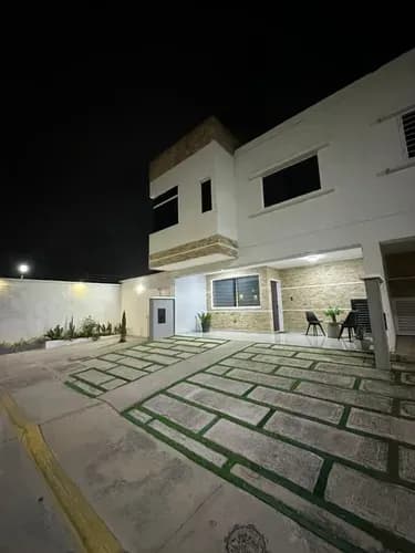 Town House Ubicado En Residencias Villa Serena San Diego. St