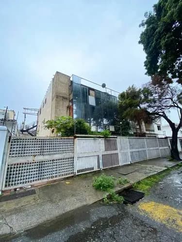Venta/edificio Comercial/santa Mónica/ 1.000 M2 Aprox/