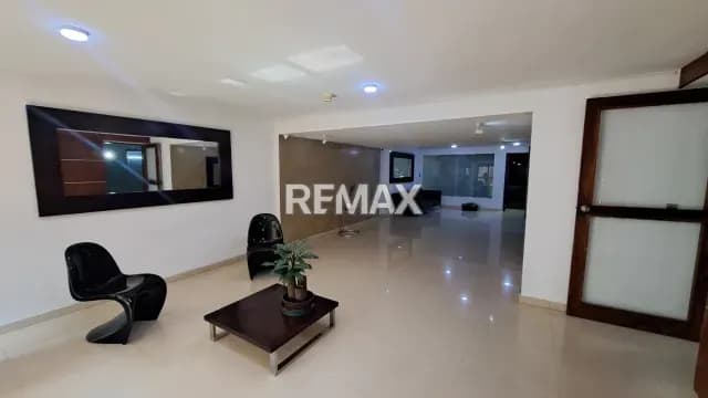 APARTAMENTO SEMIAMOBLADO EN ALQUILER RESIDENCIA TREBOL PLAZA MAÑONGO
