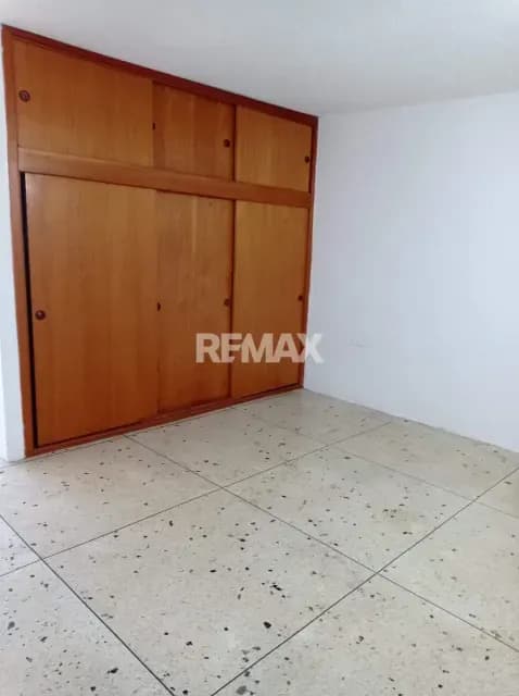 SE ALQUILA APARTAMENTO EN BAJUMBAL