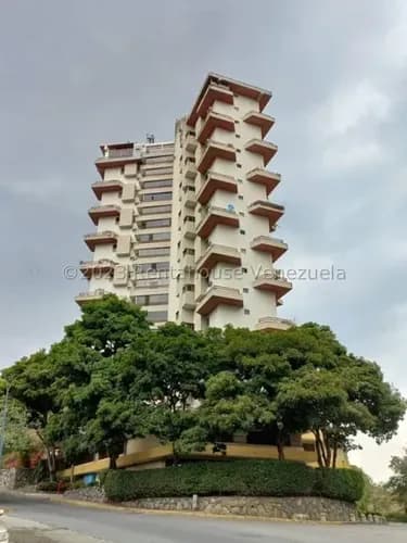 Y.t. Apartamento En Venta, Lomas De Prados Del Este Mls #26-2346