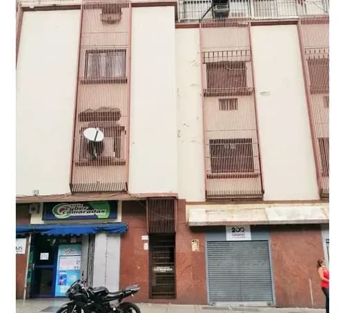 Alquilo Oficina 104m2 Sabana Grande 4865