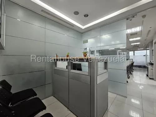 Venta De Oficina /parroquia La Candelaria / Ls 26-9454 Yg