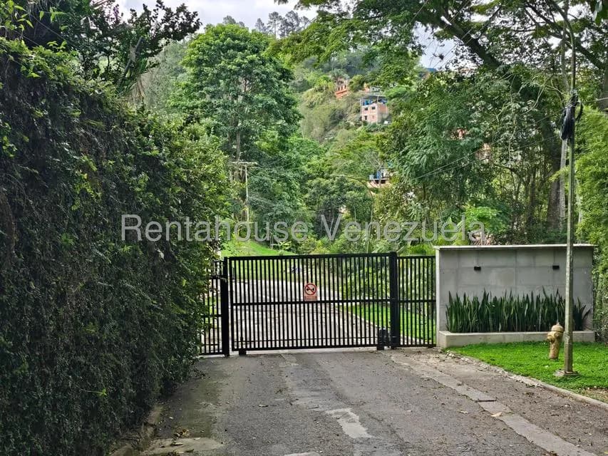 Townhouse (Duplex) en Venta en La Union, Distrito Metropolitano