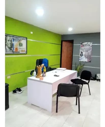 En Venta Galpón Con Patio, En Los Guayos Vía Princial El Roble A03-06