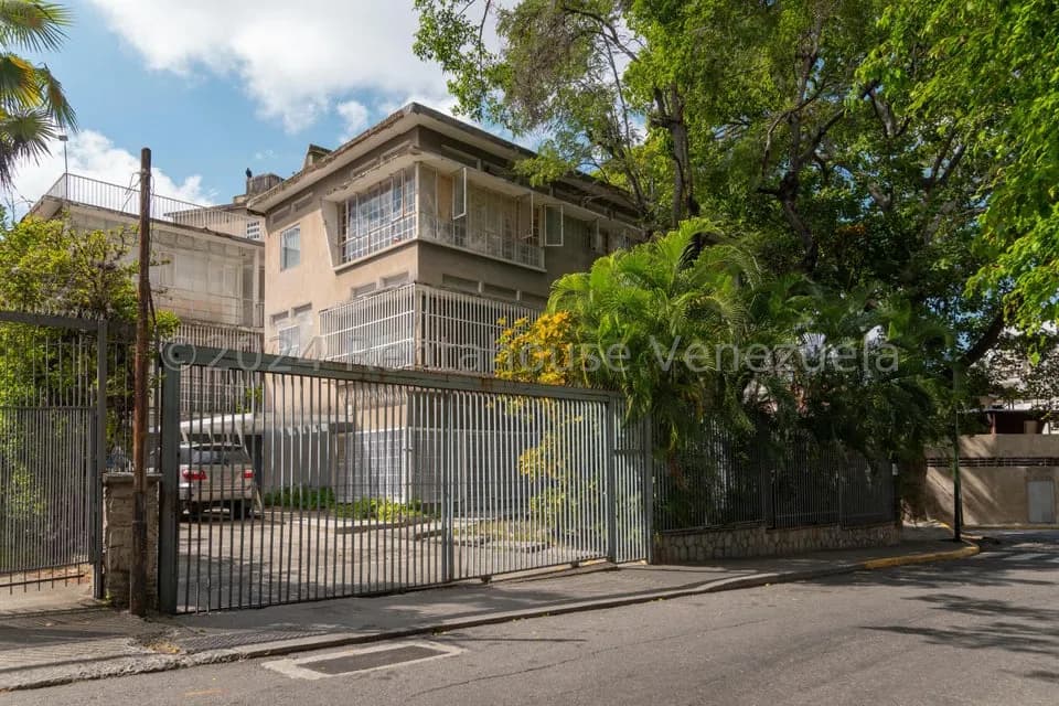 Comercial (Edificio) en Venta en El Bosque, Distrito Metropolitano