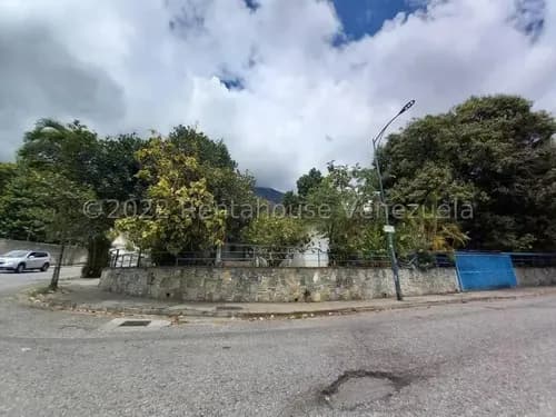 Terreno Con Uso Residencial Completamente Plano, En Santa Eduvigis 24-17513 Merw