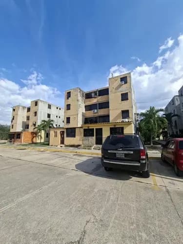 Se Vende Moderno Apartamento Semi Equipado Urb. Buena Ventura