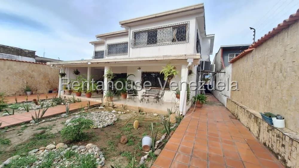 Casa (Multipes Niveles) en Venta en Buenos Aires, Merida