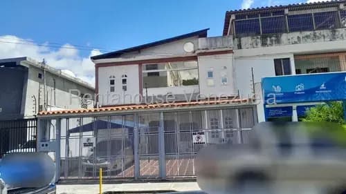 Valeria Chong Oficina Alquiler Barquisimeto Lara Zona Centro Comercial Economico Código Inmobiliaria Rent-a-house 26-18737
