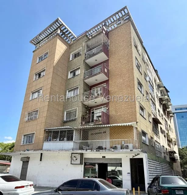 Comercial (Local Comercial) en Alquiler en La Carlota, Distrito Metropolitano