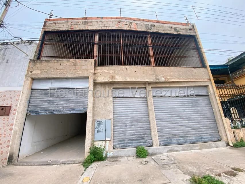 Comercial (Local Comercial) en Venta en La Barraca, Aragua