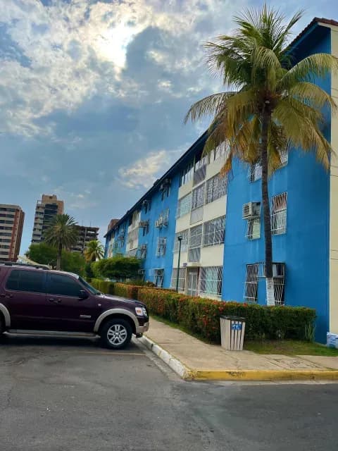 Apartamento en Venta en Lechería. Conjunto Residencial Morro Humboldt.