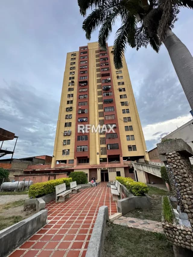 En Venta Apartamento Residencias Metropolitan - ZONA CENTRO Av Venezuela con calle 41