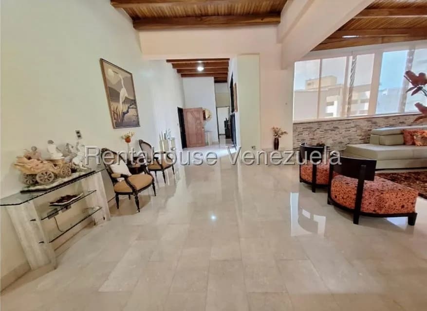 Apartamento (1 Nivel) en Alquiler en Terrazas del Avila, Distrito Metropolitano