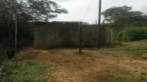 Terreno Con Bienhechuria En Venta En Intercomunal Coro La Vela # 26-9555