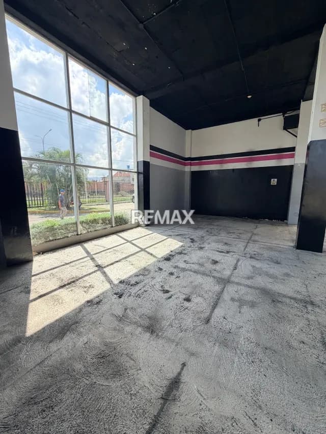 LOCAL EN ALQUILER 200m2 CC LA CIUDADELA CAGUA