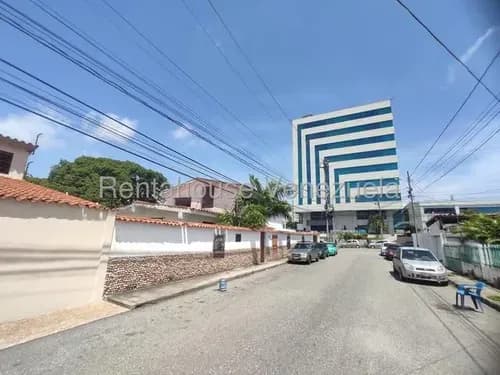 Lisbeth Delgado Vende Casa Barquisimeto Lara Zona Este Cerca Av. Los Leones Cod. 26-21571