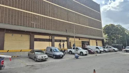 Alquiler De Mini Deposito En Los Cortijos De Lourdes 16 Mts2 - Em