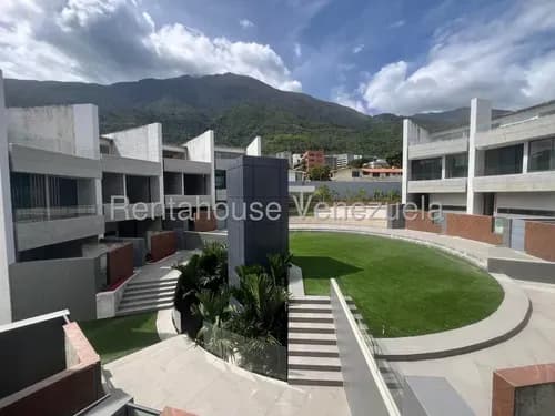Townhouse En Obra Gris Listo Para Vestir En Conjunto Residencial A Estrenar En Sebucán - Exclusivo Conjunto De Tan Solo 12 Casas - Luis Gómez - Mls #26-20724
