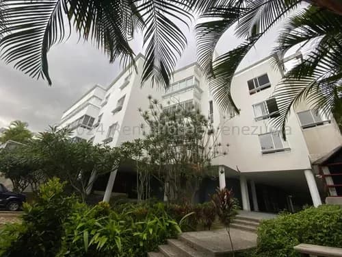 Excelente Pent House Para Actualizar En Venta En Altamira. 25-557