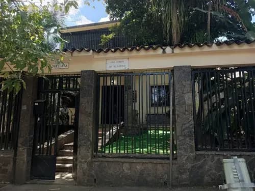 Oficina En La Alta Florida, Ubicada En Casa Comercial, Zona Residencial Tranquila Con Seguridad Y Sin Problemas De Agua