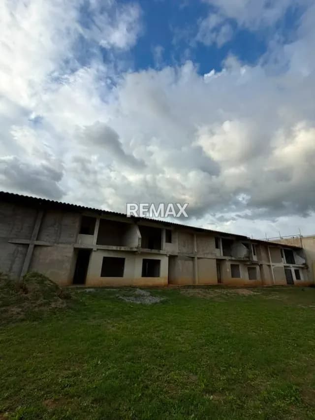 En venta terreno con proyecto residencial en la Piedad Norte, Palavecino.