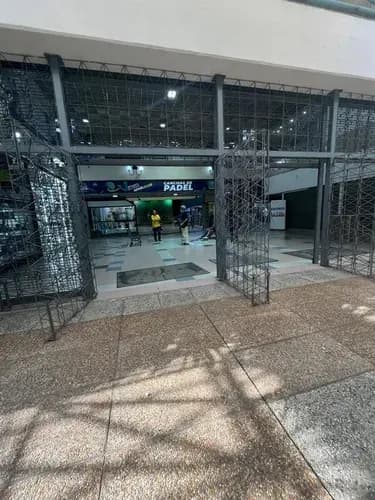 Venta De Local Centro Comercial La Villa (mt)