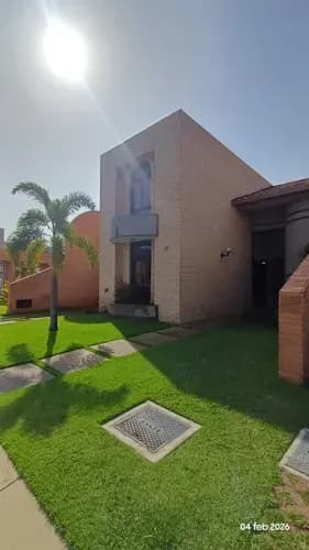 Michelle Alquila Town House Las Clavellinas Planta 100% Pozo 5 Hab Gr-r /526
