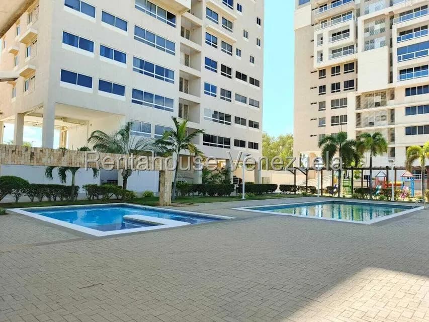 Apartamento (1 Nivel) en Venta en Avenida El Milagro, Zulia