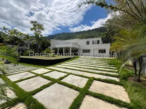 Casa En Venta En Country Club Calle Cerrada Chacao Caracas Angela Tochon