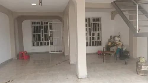 (jr) Venta Cliente Directo: Propiedad Multifamiliar De Dos Niveles En San Diego Yuma 1. Ideal Para Quienes Buscan Amplitud Y Una Ubicación Privilegiada