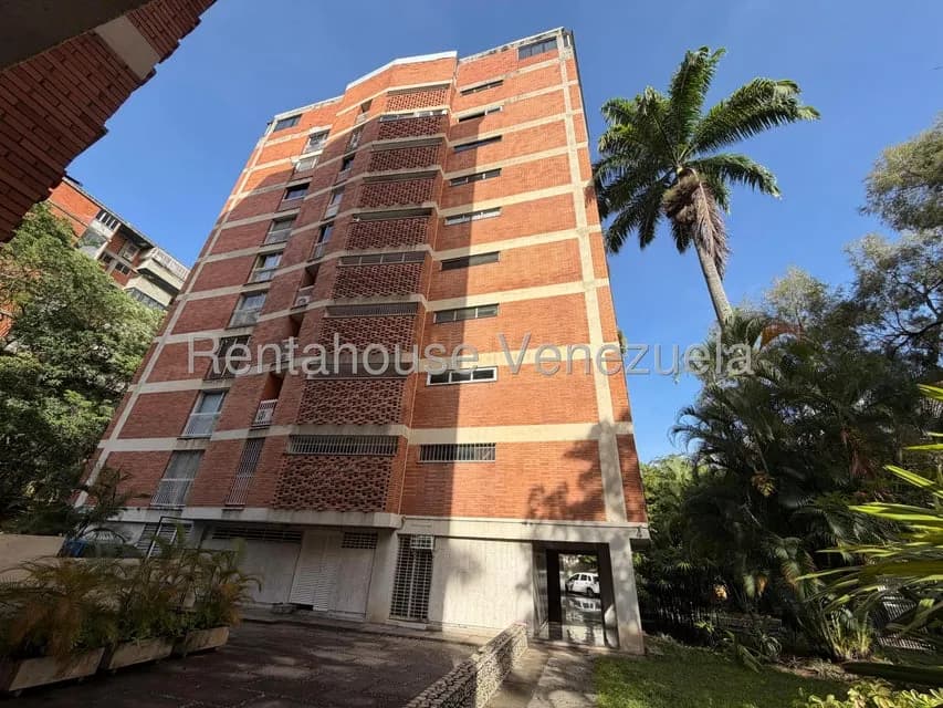 Apartamento (1 Nivel) en Venta en Chuao, Distrito Metropolitano