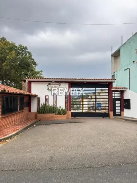 Se vente Lote de Terreno con avance de construcción Ubicado en: Altos de Paramillo Conjunto Residencial El Viñedo
