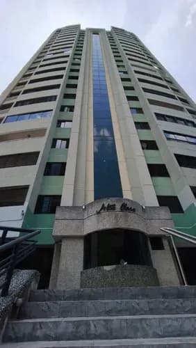 Np Alquiler De Apartamento En Las Chimeneas Res Alto Claro Código 331350