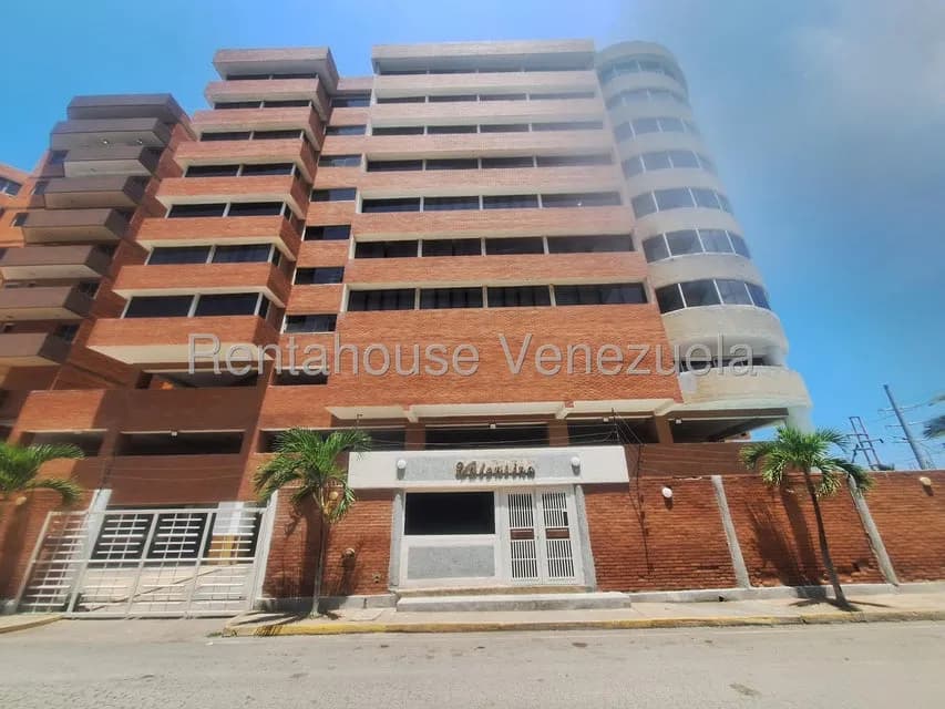 Apartamento (1 Nivel) en Alquiler en Av Diego Bautista Urbaneja, Anzoategui