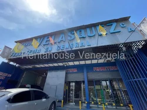 Negocio De Ferreteria En Venta Gran Oportunidad De Inversion En La Coromoto Maracay Con 20 Años De Trayectoria Cuenta Con Gran Inventario De Mercancia #25-14823 Rm