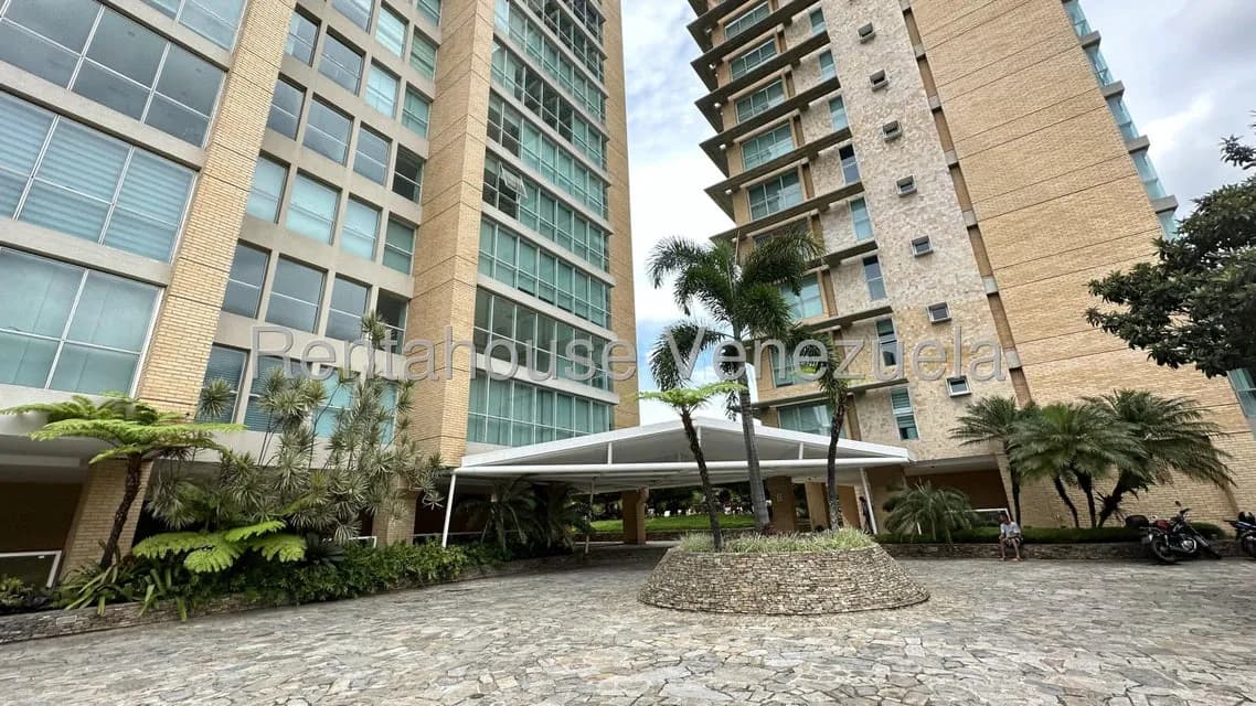 Apartamento (1 Nivel) en Alquiler en Campo Alegre, Distrito Metropolitano