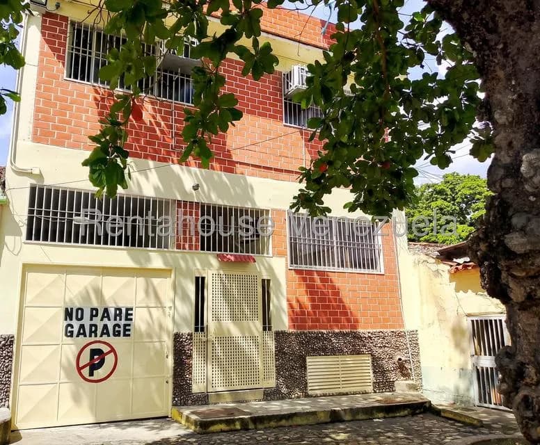 Comercial (Edificio) en Venta en Guarenas, Miranda
