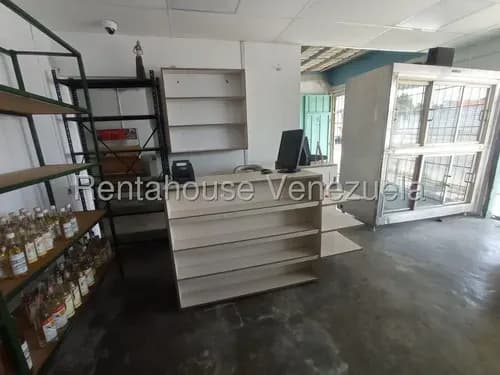 Excelente Local Comercial En Alquiler En Cabudare, Maritza Lucena, Con Cámaras De Seguridad, Oficinas Y Depósitos, Linea Cantv E Internet