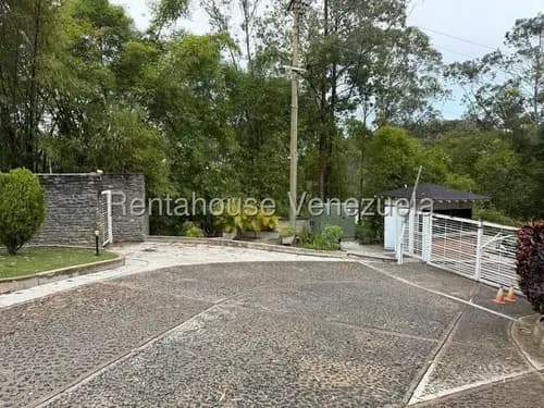 Ma - Apartamento En Venta La Urb. La Boyera, Suministro Constante De Agua - 26-19705