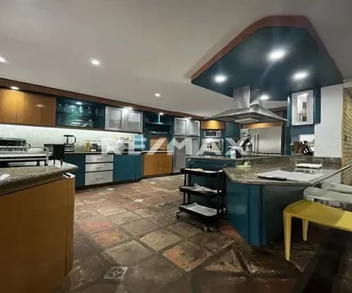 Casa Con Potencial En La Ciudadela