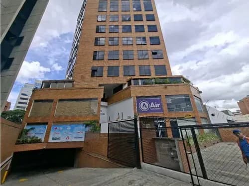 Venta Oficina/consultorio Urb. El Rosal