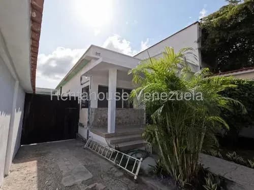 Lcda. Milagros Carrasquel Casa Venta Barquisimeto Lara Zona Centro Economica Residencial Economico Código Inmobiliaria Rent-a-house 26-16703