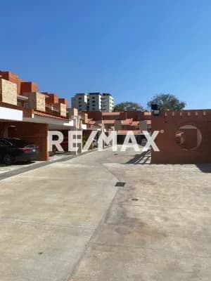 TONWHOUSE EN VILLAS DE CAMORUCO PLANTA 100% Y POZO