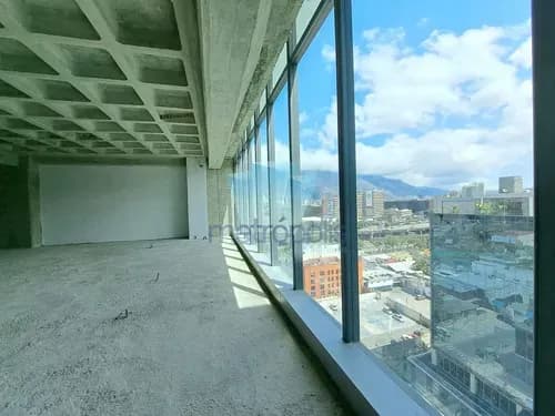 Vendo Fabulosa Oficina 175 Mt2 Obra Gris. Vista Las Mercedes